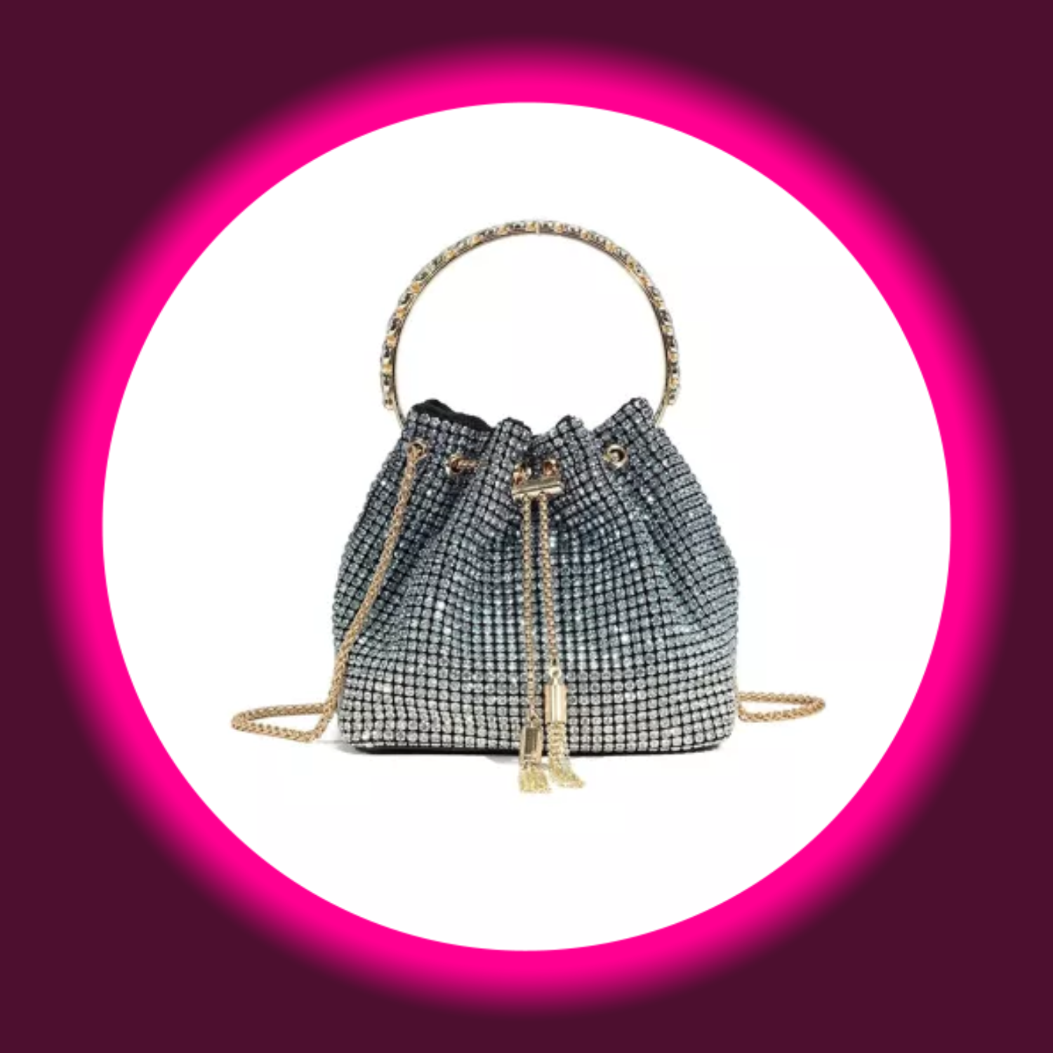 Handtasche von Aftershock London: Glitzernde Beuteltasche mit Kristallgriff und goldenem Kettenriemen