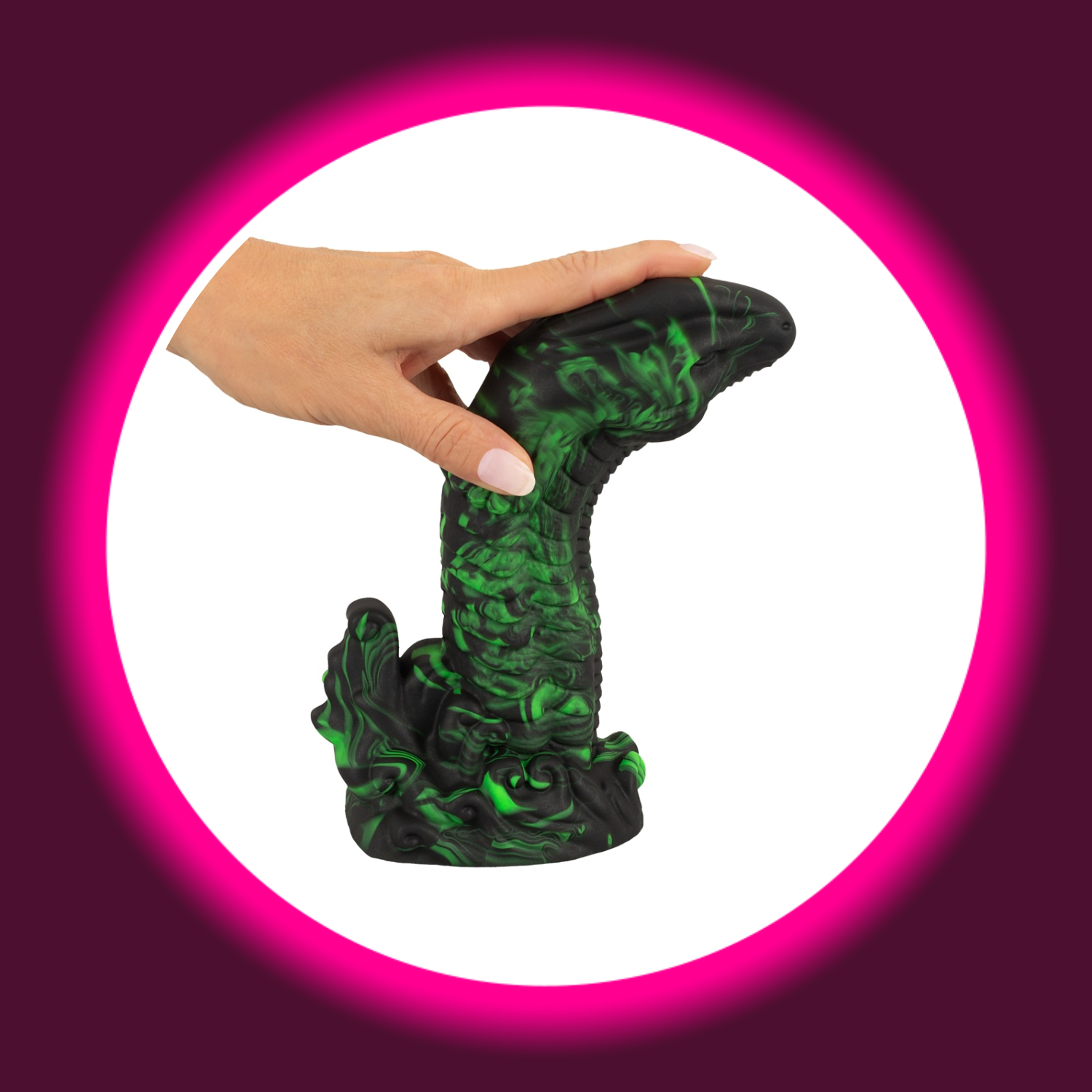 Schwarzgrüner Silikon Dildo Lizard Peak mit Saugfuss und Echsenoptik, 22cm lang - Beasty Cocks