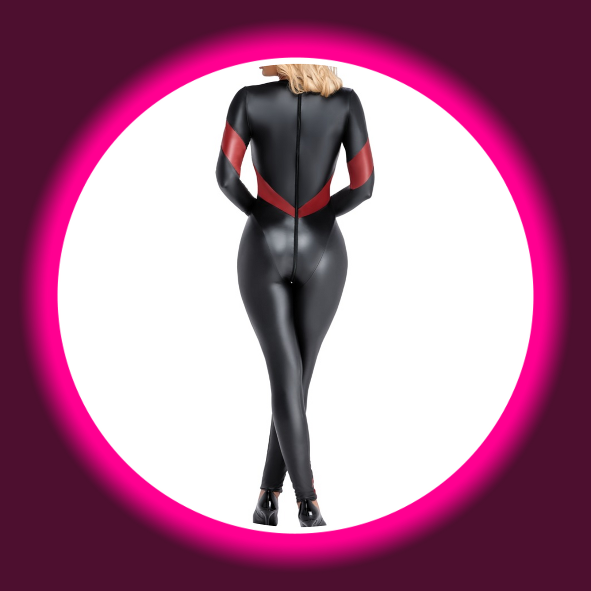 Cottelli Party Overall CORA schwarz-rot – Rückenansicht am Model, hautenger Mattlook-Catsuit mit 3-Wege-Reißverschluss und roten Kontrast-Streifen, figurbetonende Schnittführung