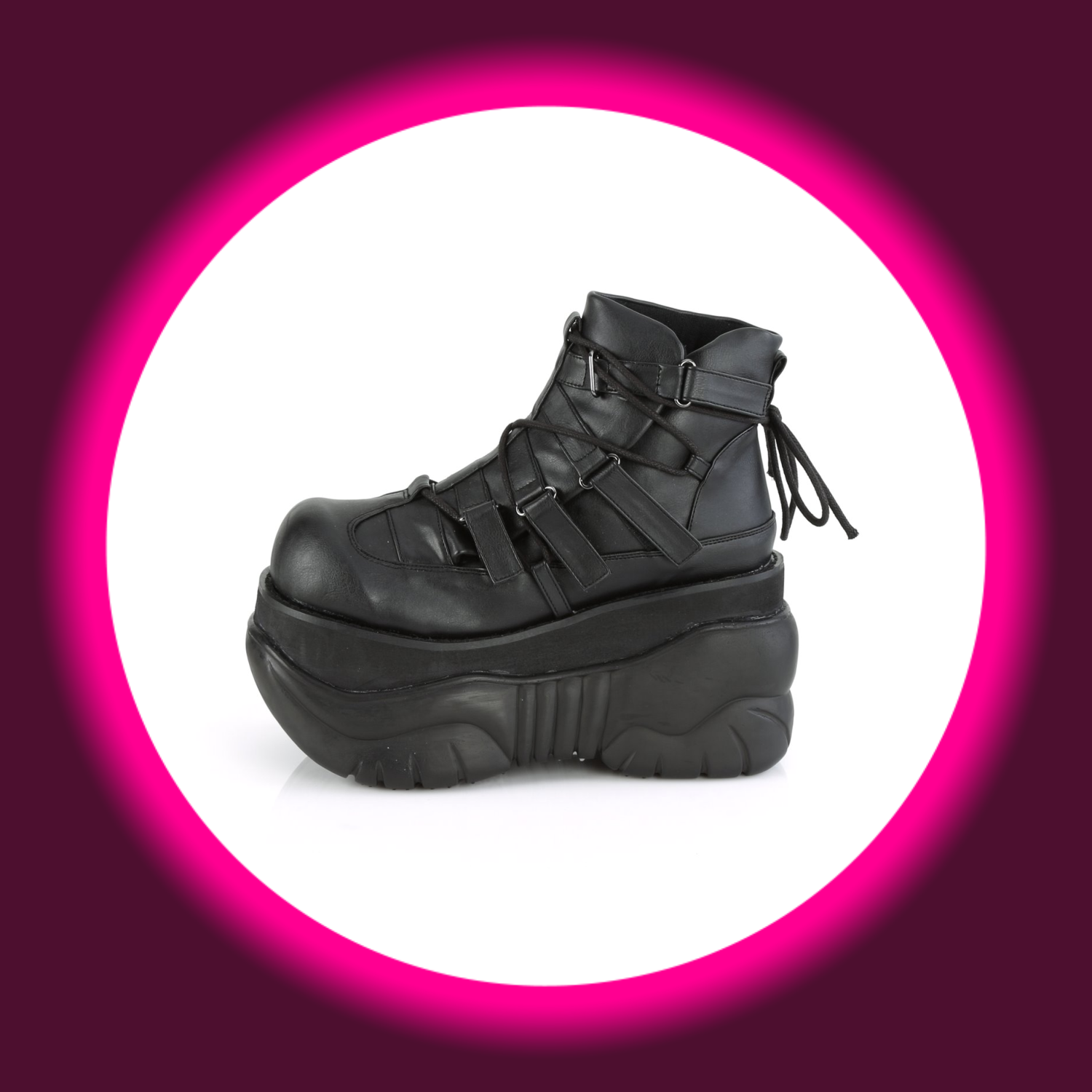 seitliche Ansicht schwarze Boots mit extradicker Sohle und Zugbändern, Demoniacult Boxer 13