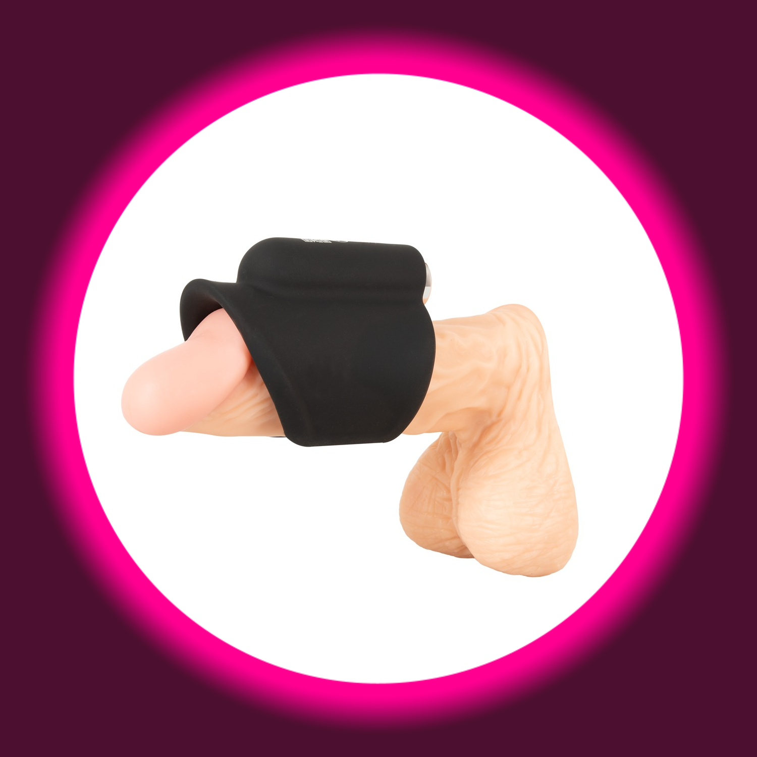 Penis mit Hoden und angelegtem schwarzen Vibro-Masturbator, Magic Shiver
