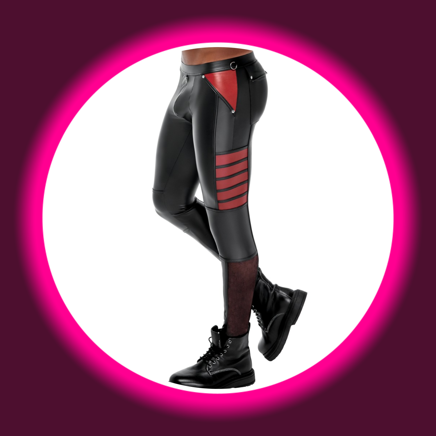 Mann in langer enger schwarzer Hose von NEK mit roten Einsätzen