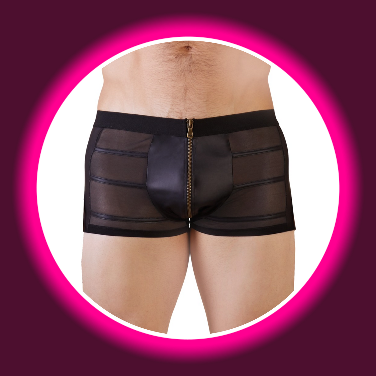 NEK Pants William schwarz – Frontansicht am Model, körperbetonte Shorts mit Powernet-Einsätzen und goldfarbenem Reißverschluss an der Front, breiter elastischer Bund