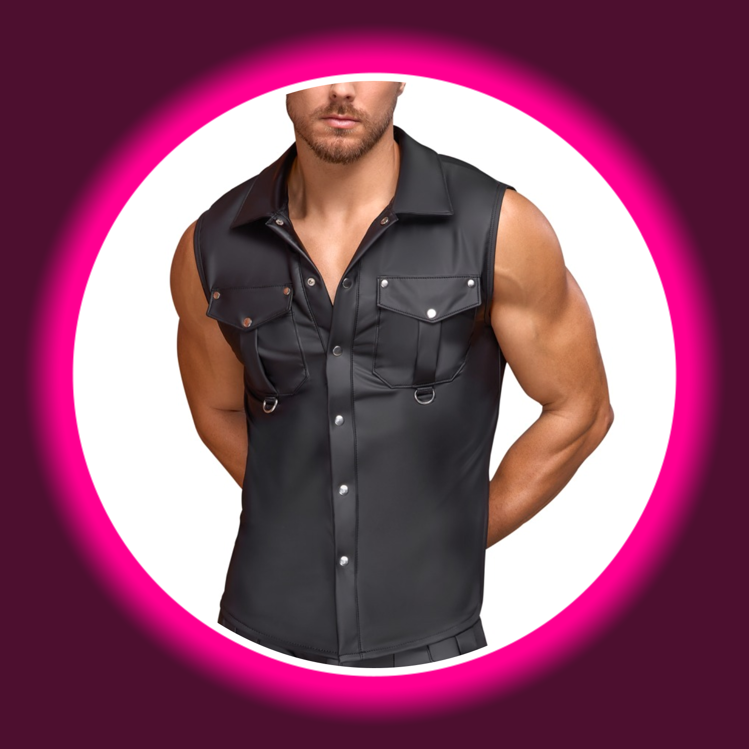 NEK Shirt Ben schwarz – Frontansicht am Model, ärmelloses Mattlook-Shirt mit Hemdblusenkragen, zwei aufgesetzten Brusttaschen mit silbernen Druckknöpfen und D-Ringen