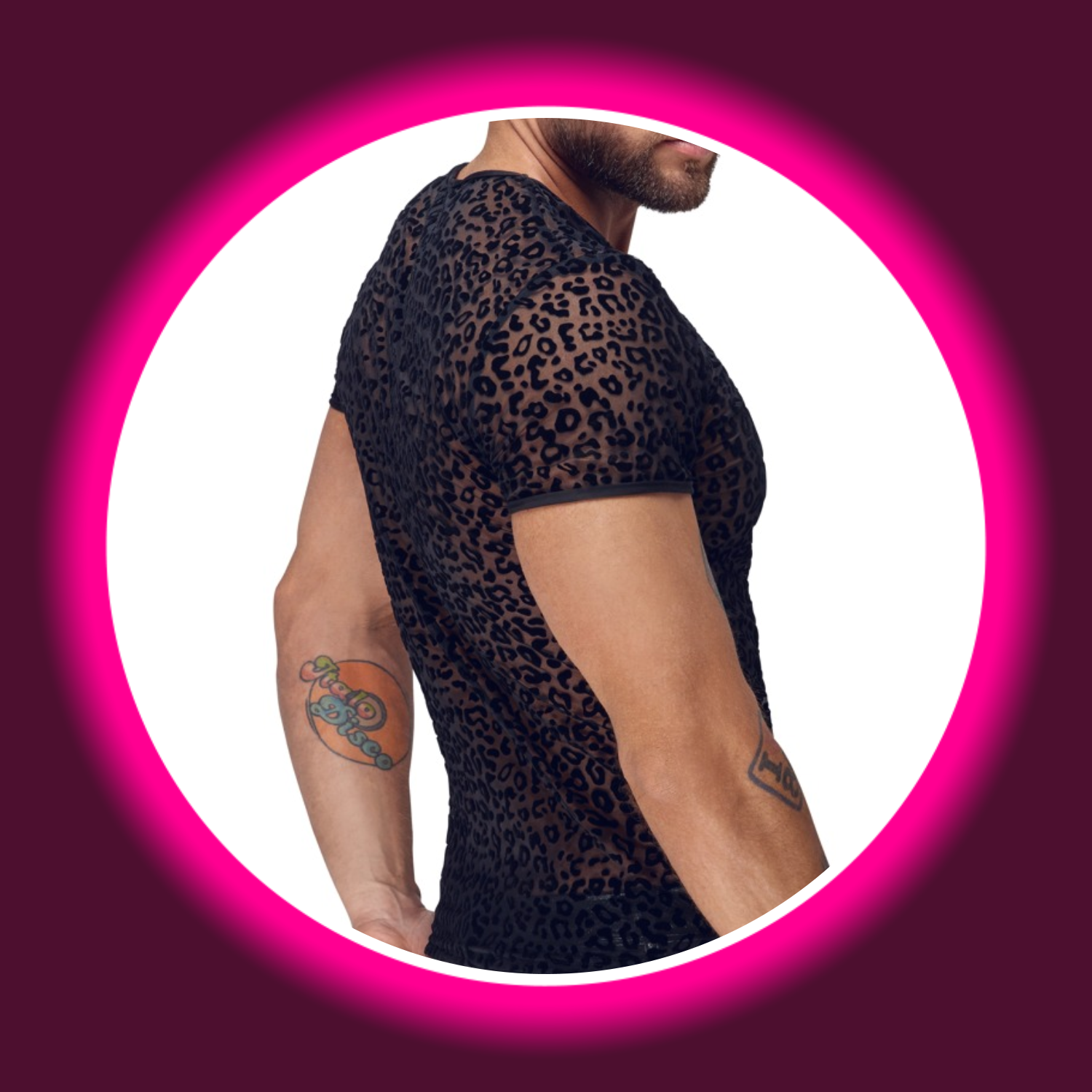 seitliche Ansicht schwarzes transparentes Shirt mit Leopardenprint von Noir Handmade