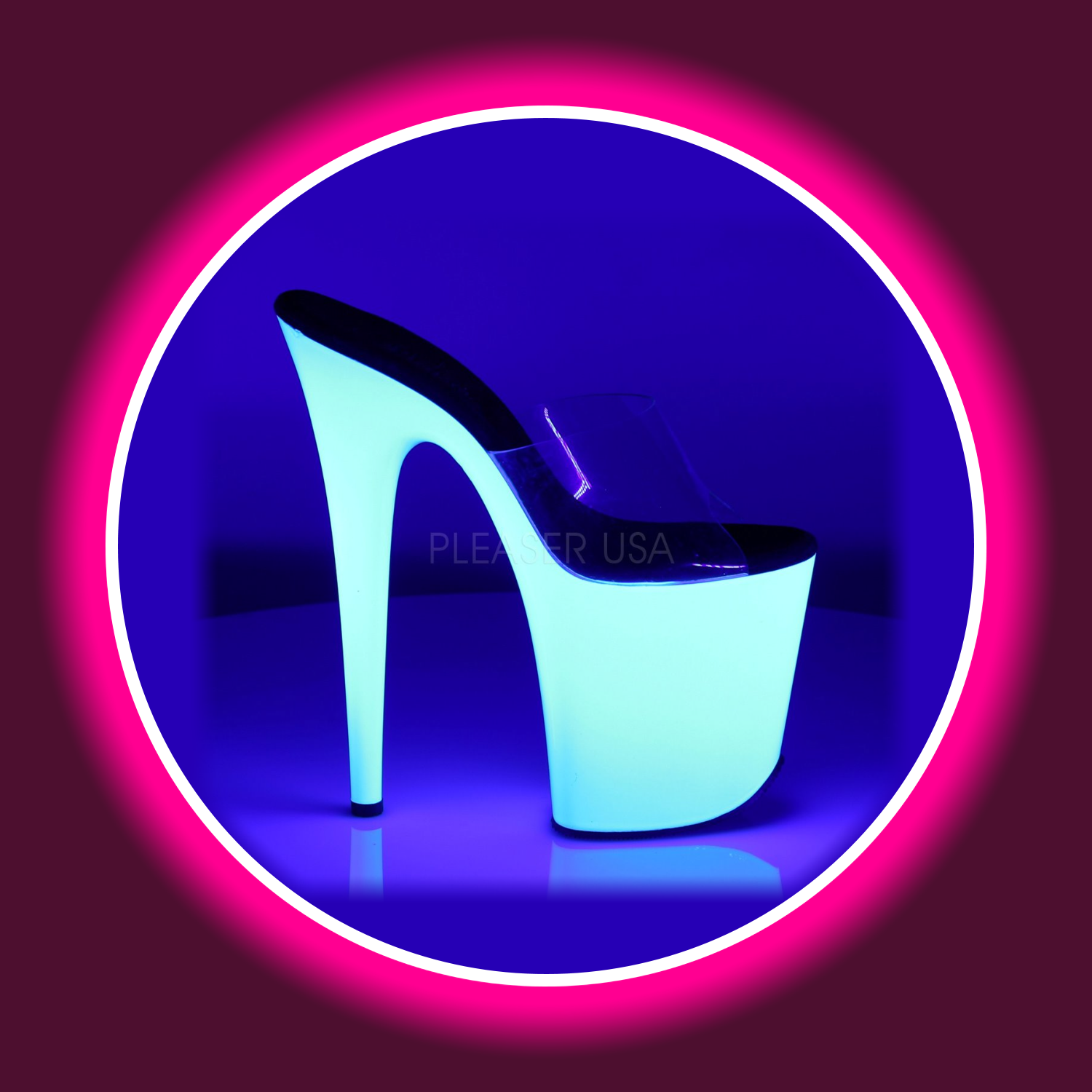 seitliche Ansicht uv-reaktive weiße Plateau-Pantolette mit sehr hohem Absatz vor blauem Hintergrund, Pleaser Flamingo 801