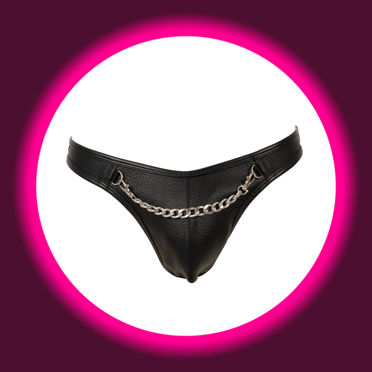 Svenjoyment String PARKER schwarz freistehend – Frontansicht Riostring aus Lederimitat mit silberner Karabinerkette und zwei D-Ringen, weißer Hintergrund