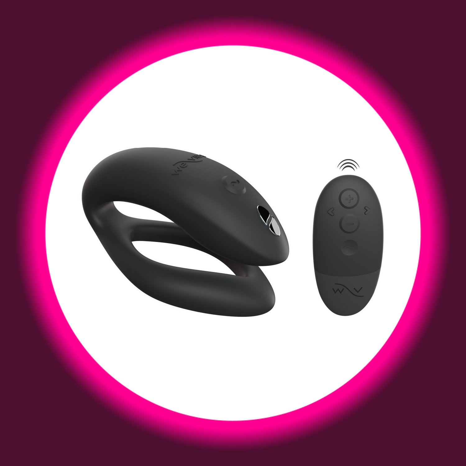 Winkelansicht schwarzer Paarvibrator We Vibe Sync-O, daneben zugehörige Fernbedienung