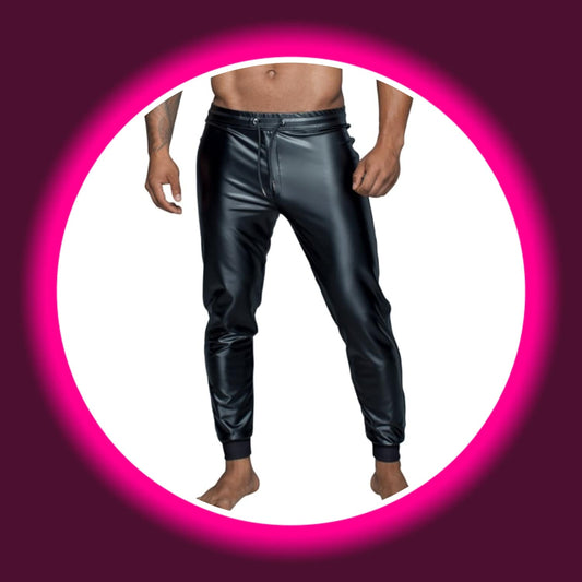 Frontansicht schwarze glänzende lange Hose von Noir Handmade