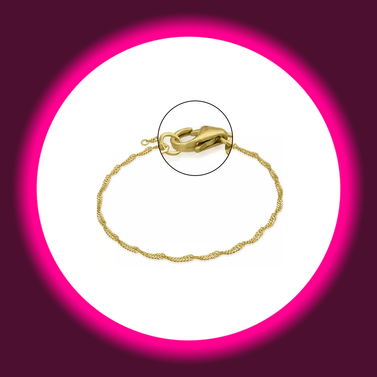 Detailansicht des Verschlusses einer goldenen Singapur Fußkette von Modabilé auf weißem Untergrund