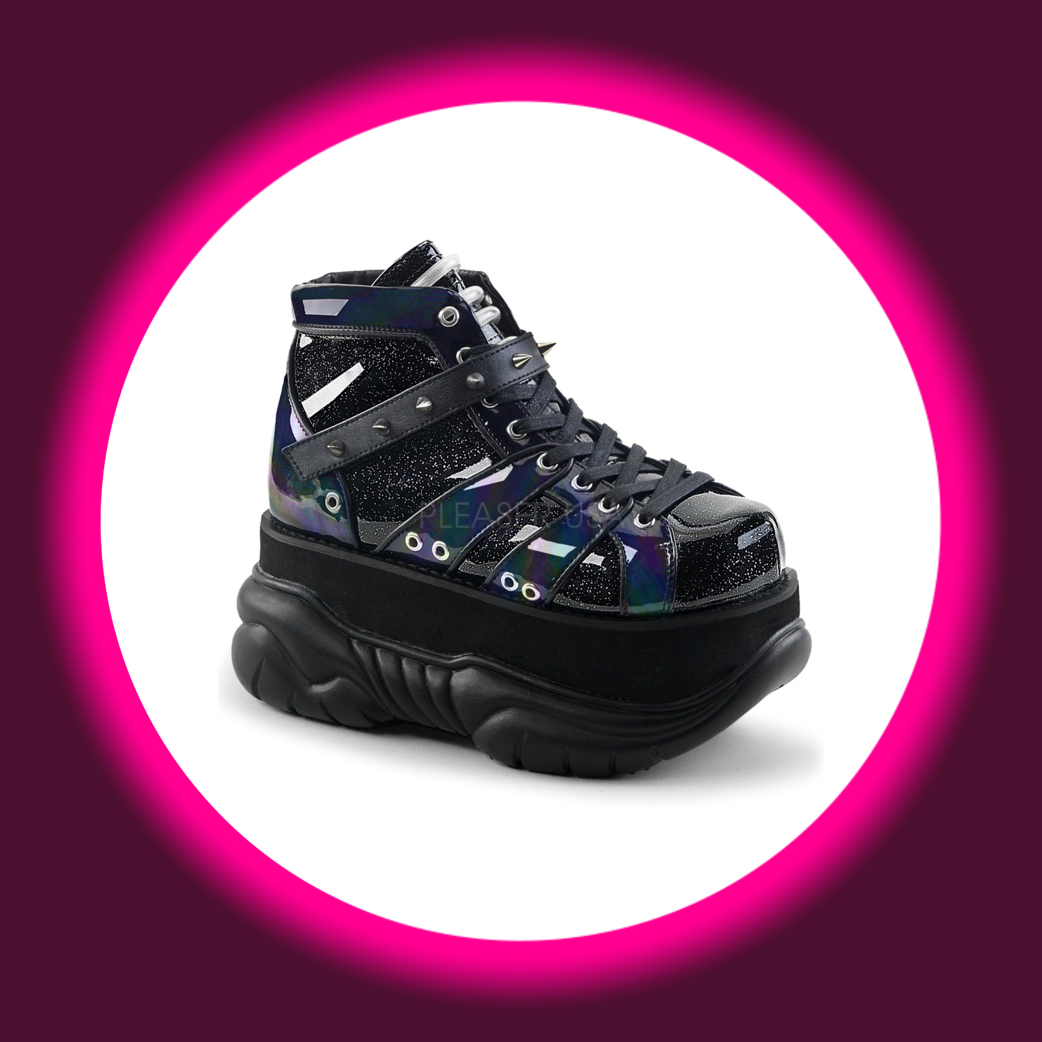 Winkelansicht schwarze Halbschuhe mit dicker Sohle und holografischen Details, Demoniacult Neptune 100