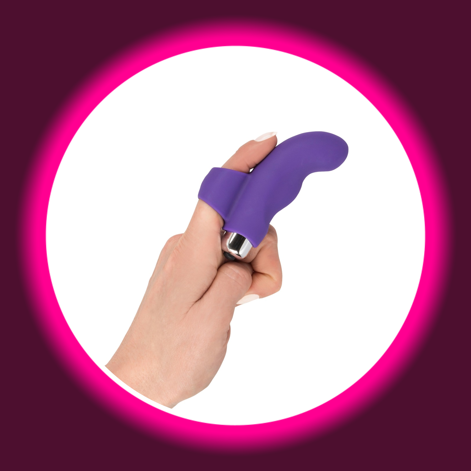 violetter kleiner Fingervibrator von Sweet Smile, auf einen Finger aufgesetzt
