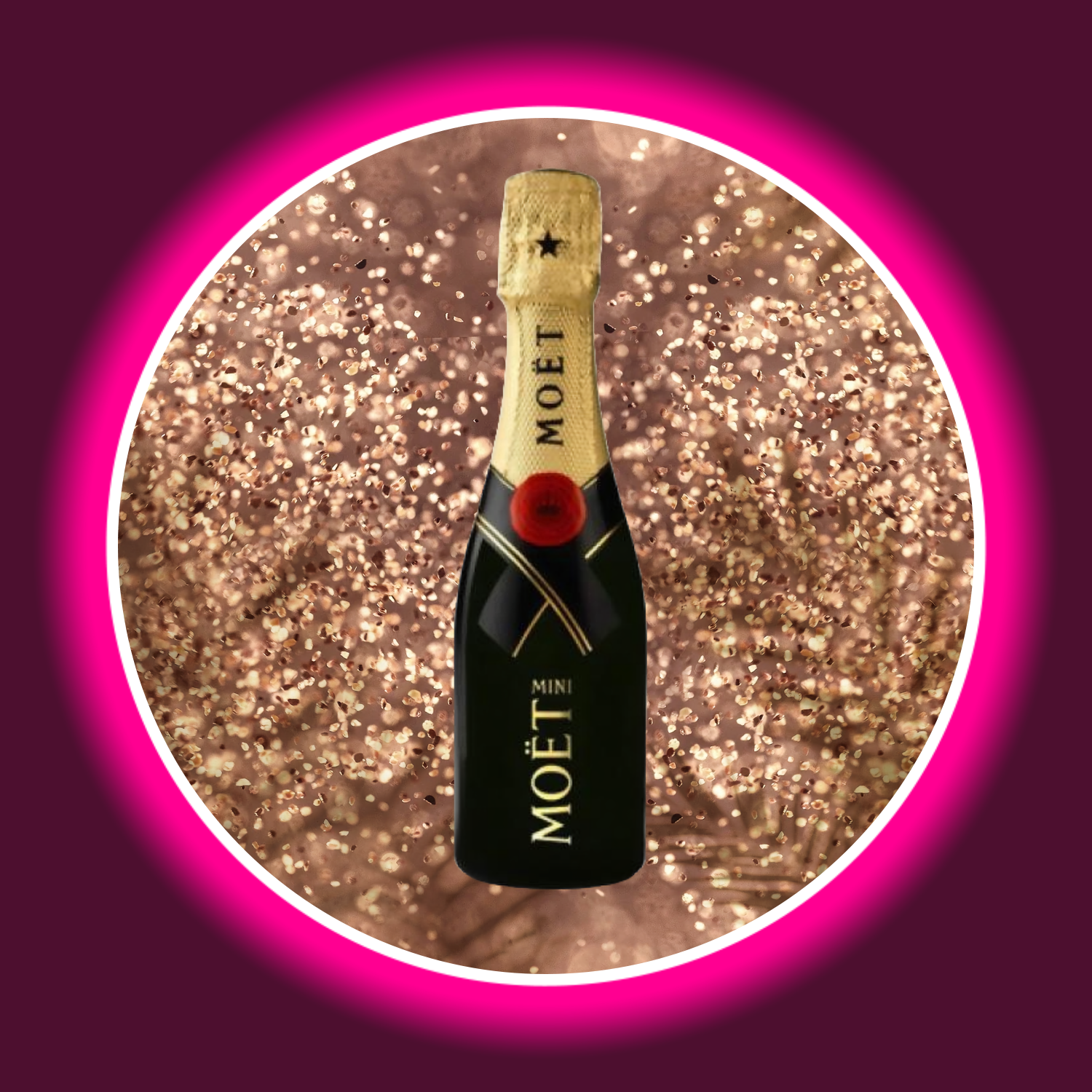 kleine dunkle Champagnerflasche mit goldenem Etikett auf gold glitzerndem Hintergrund