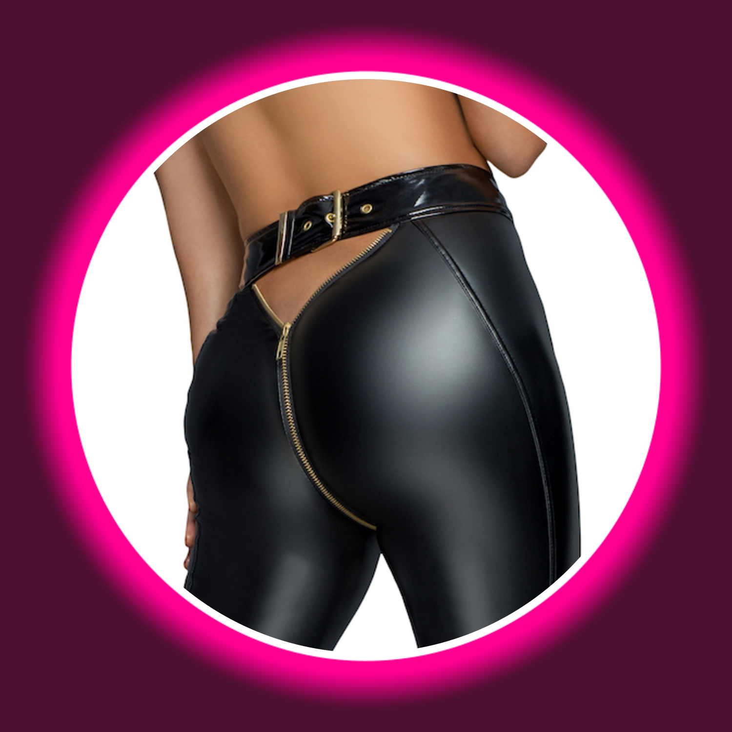 Detailansicht schwarze lange glänzende Leggings F217 mit Gürtel und goldenem Reißverschluss, von Noir Handmade