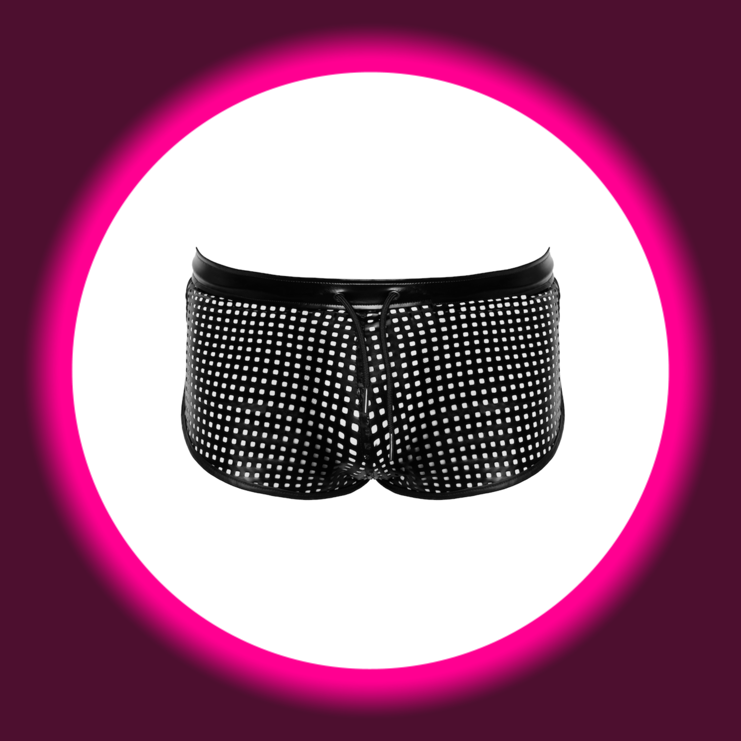 Frontansicht schwarze perforierte kurze Hose von Noir Handmade