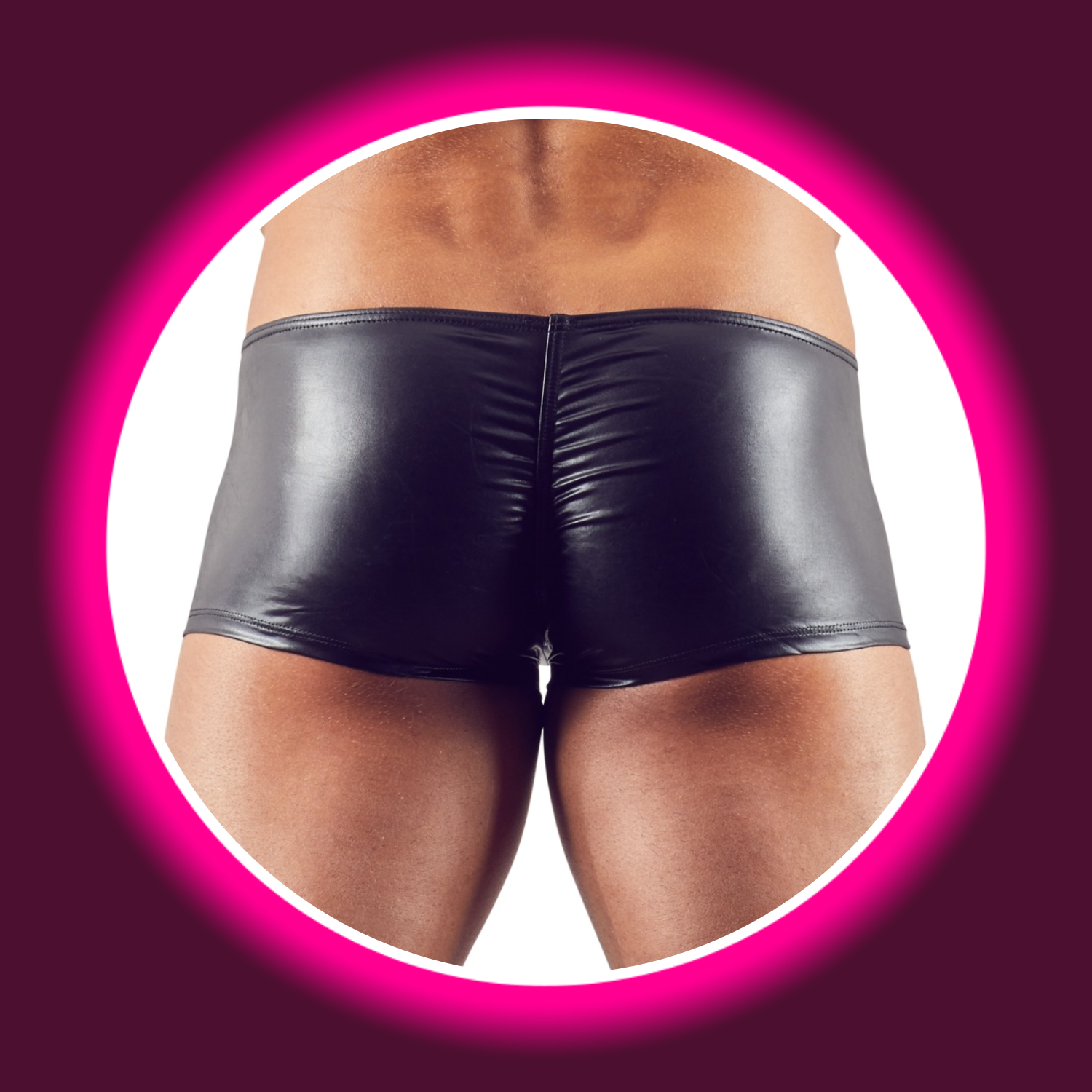Rückansicht schwarze glänzende Pants von Svenjoyment, mit Scrunch-Naht