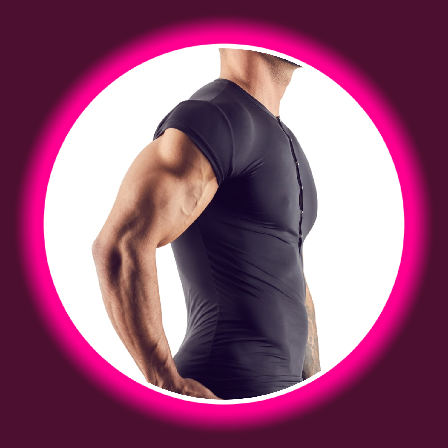 seitliche Ansicht schwarzes enges Shirt mit Knopfleiste, für Männer, Svenjoyment